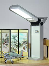 Ottlite 13W task lamp